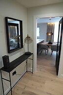 1st Floor Luxury 2-bed Apt, Sleeps 6