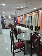Domukha pali ghar