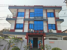 Domukha pali ghar