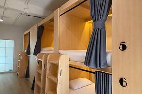 Nana Best Hostel