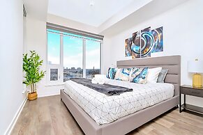 New High Rise Building w Gorgeous Views