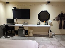 Sixty Motel