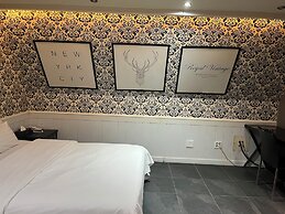 Sixty Motel