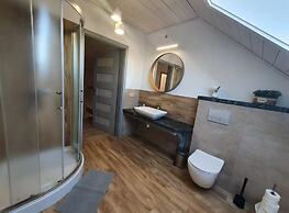 Comfortable Holiday Home With a Terrace and Garden