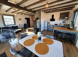 Comfortable Holiday Home With a Terrace and Garden