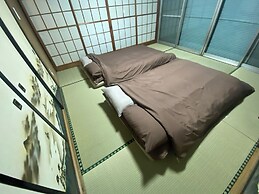 The Old Futon Shop HU1