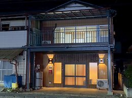 The Old Futon Shop HU1