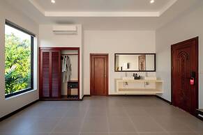 Blanc Smith Private Villa