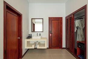 Blanc Smith Private Villa