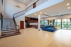 Blanc Smith Private Villa