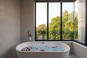 Blanc Smith Private Villa
