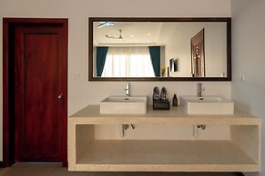 Blanc Smith Private Villa
