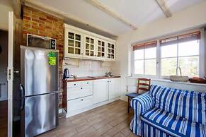 Comfortable Holiday Villa With Terrace and Garden