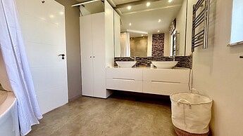 Vilamoura Golf Villa 2 by Homing