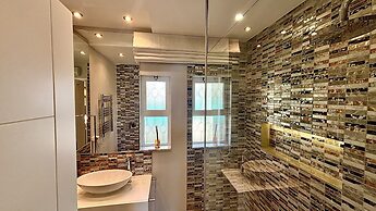 Vilamoura Golf Villa 2 by Homing