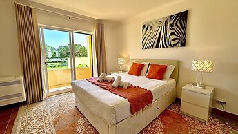 Vilamoura Golf Villa 2 by Homing