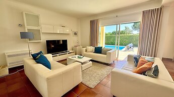 Vilamoura Golf Villa 2 by Homing