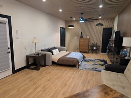 Beamsville Modern Rustic Suites