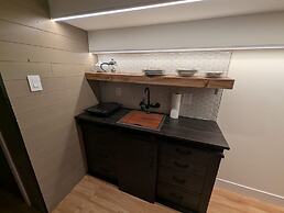 Beamsville Modern Rustic Suites