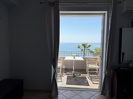 Vythos rooms