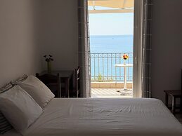 Vythos rooms