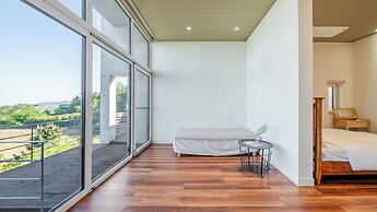 Yeongdeok Dalto Poolvilla Glamping