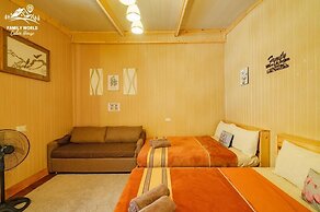 Family World Cabin House