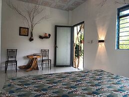 Lucky Home - Boutique Tropical Hideaway