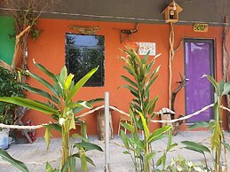 Lucky Home - Boutique Tropical Hideaway
