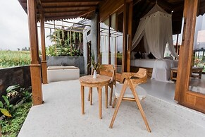 Padi Bali Villa with Private Jacuzzi