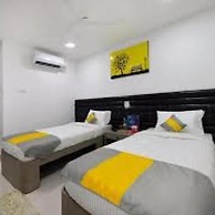 La Riviera Suites
