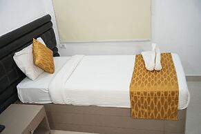 La Riviera Suites