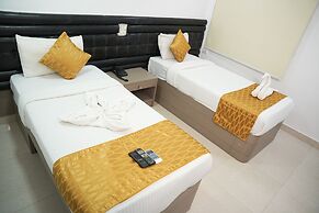 La Riviera Suites