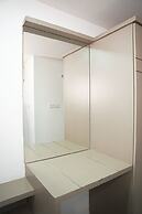 La Riviera Suites