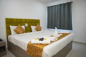 La Riviera Suites