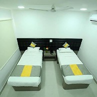 La Riviera Suites