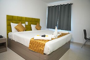 La Riviera Suites