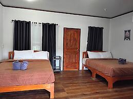 Lucky Pai Resort & Hostel