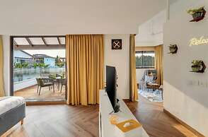 Vero Sky Penthouse by Dia