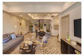 Vero Sky Penthouse by Dia