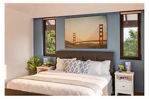Vero Sky Penthouse by Dia