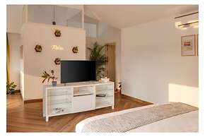 Vero Sky Penthouse by Dia