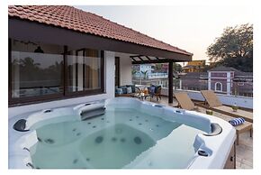 Vero Sky Penthouse by Dia