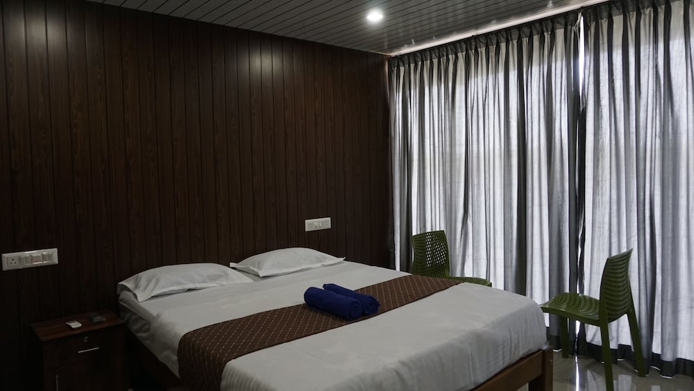 Aghanashini River Retreats