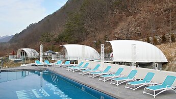Bebridge Pool Villa Resort