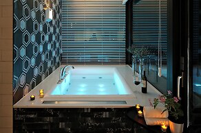 Bebridge Pool Villa Resort