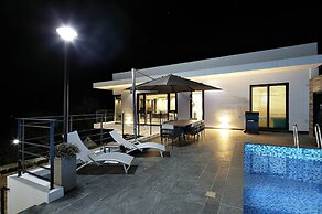 Bebridge Pool Villa Resort