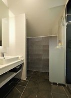 Bebridge Pool Villa Resort