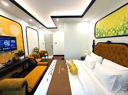 GREEN LUXURY HOTEL