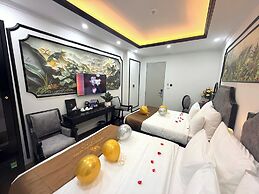 GREEN LUXURY HOTEL